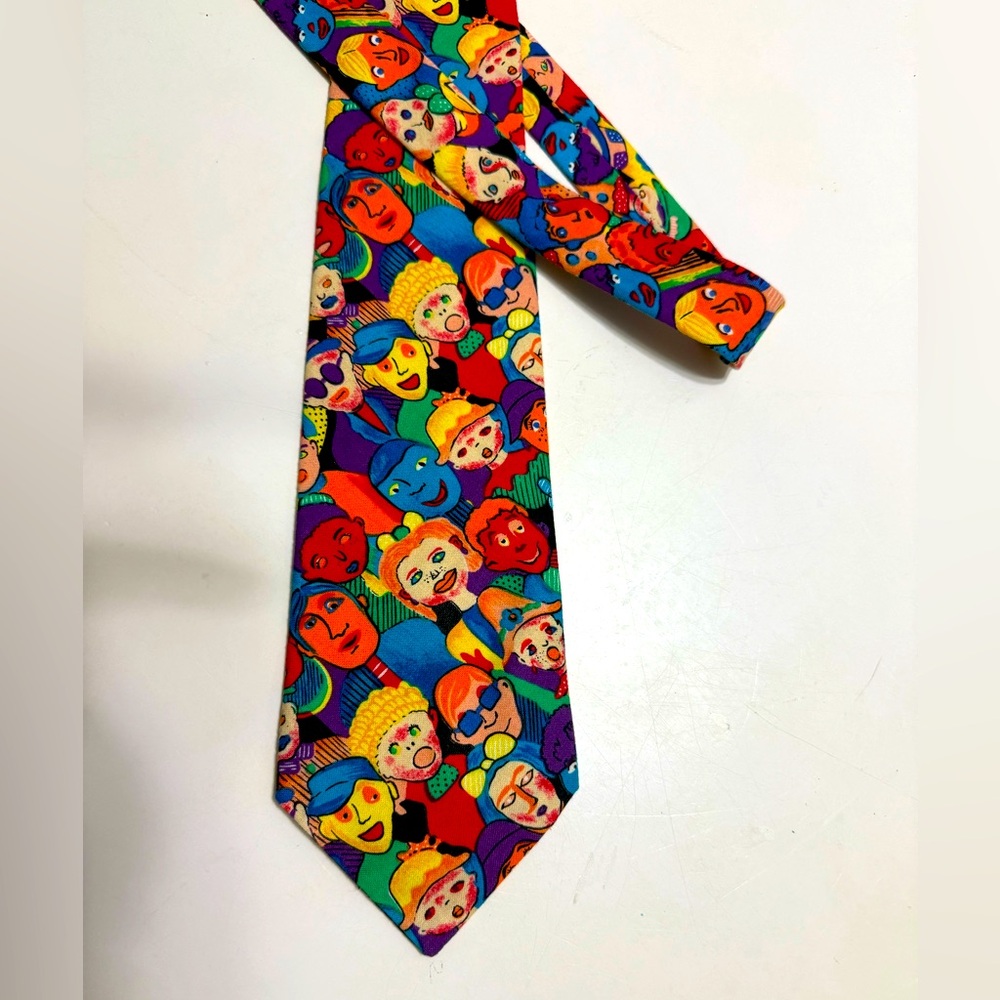 Mango Man  Like new mens neck tie